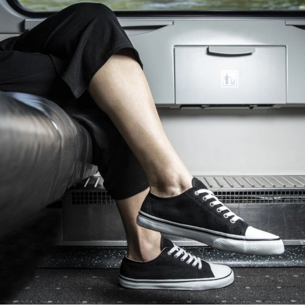 Bohempia Herlik 2.0 Barefoot ‘Converse’ Style canvas sneakers